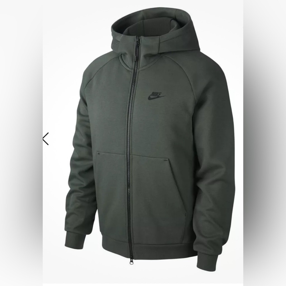 Nike sportswear men’s tech full zip fleece hoodie. Holiday 19. NWT. Xl